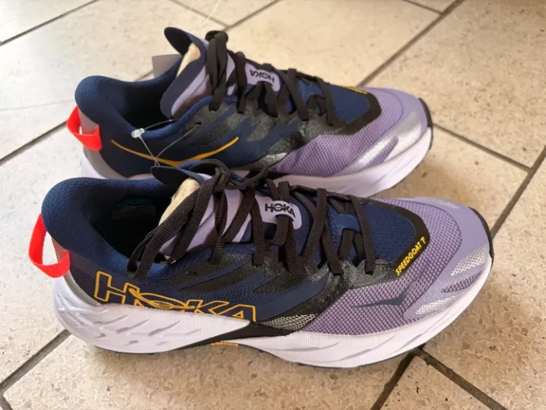 Used Hoka Speedgoat 7 bike — image 2 of 7