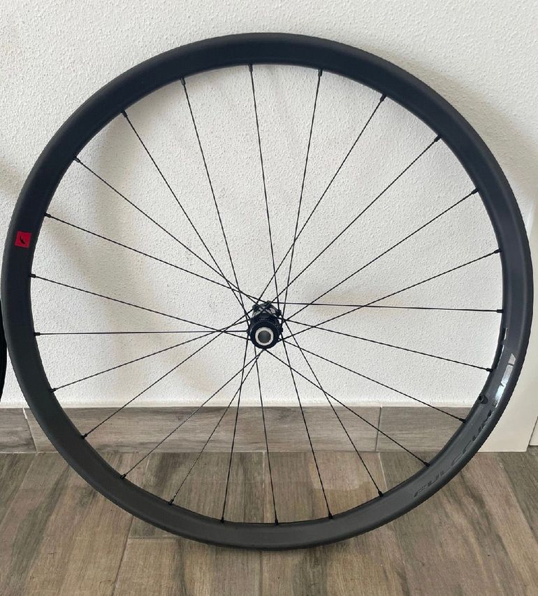 Brugt Fulcrum Red Zone Carbon Wheels bike — billede 2 af 8