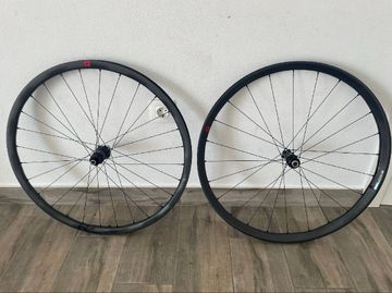 Używany Fulcrum Red Zone Carbon Wheels Wheels