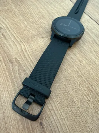 Used Garmin Vivoactive 4 2021 bike — image 5 of 10