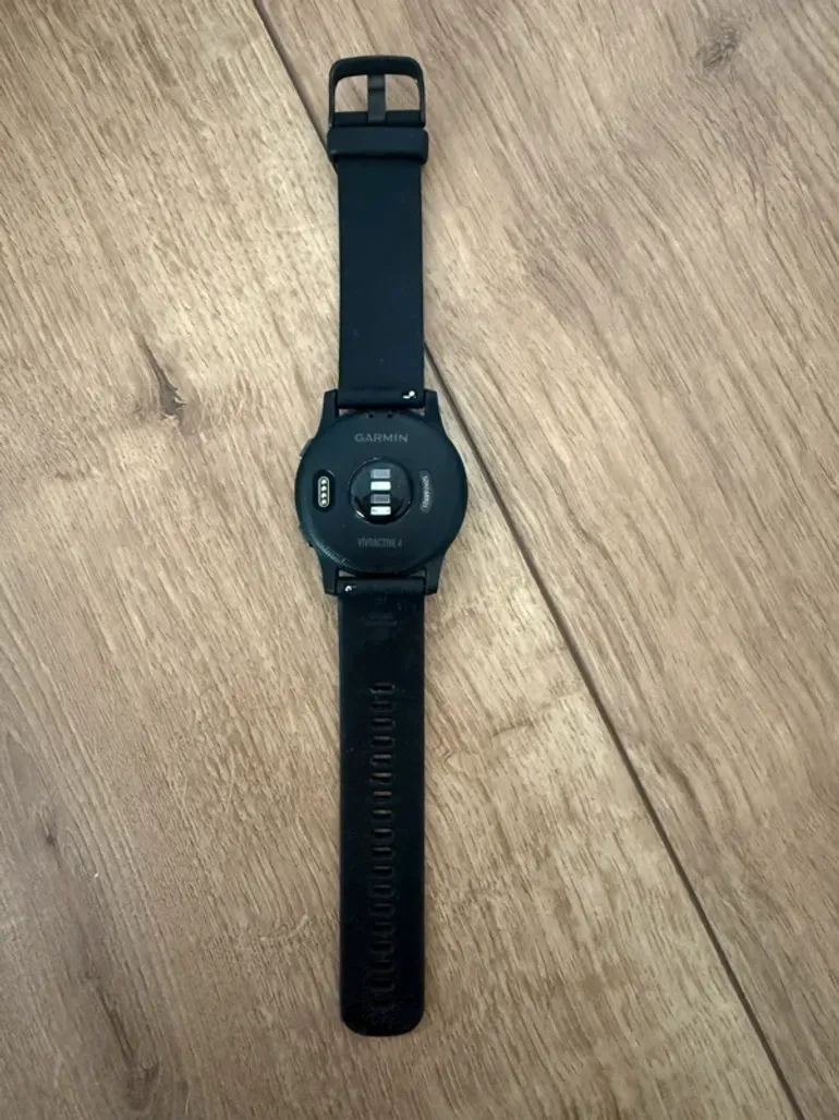 Used Garmin Vivoactive 4 2021 bike — image 8 of 10