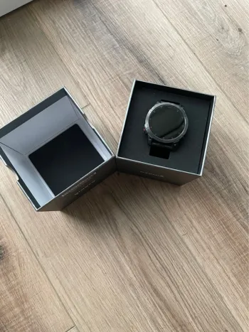 Garmin Sapphire Epix Gen 2 bike d'occasion — image 2 sur 2