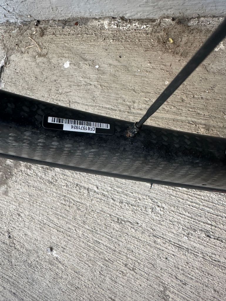 Mavic Cosmic Pro Carbon UST 2020 bike usato — immagine 4 di 6