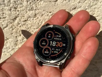 Garmin fenix 8 bike d'occasion — image 3 sur 6