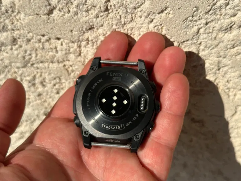 Garmin fenix 8 bike d'occasion — image 2 sur 6