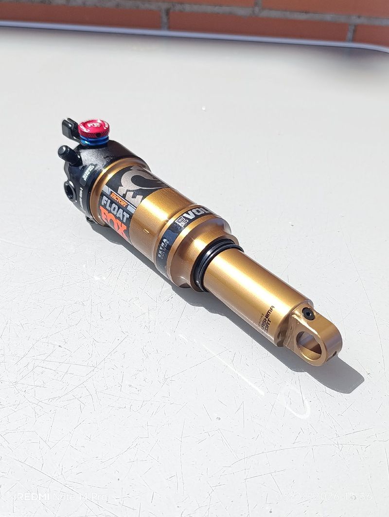 Použité Fox Racing Float Kashima 2-Pos Rear Shock 2024 Rear Suspension