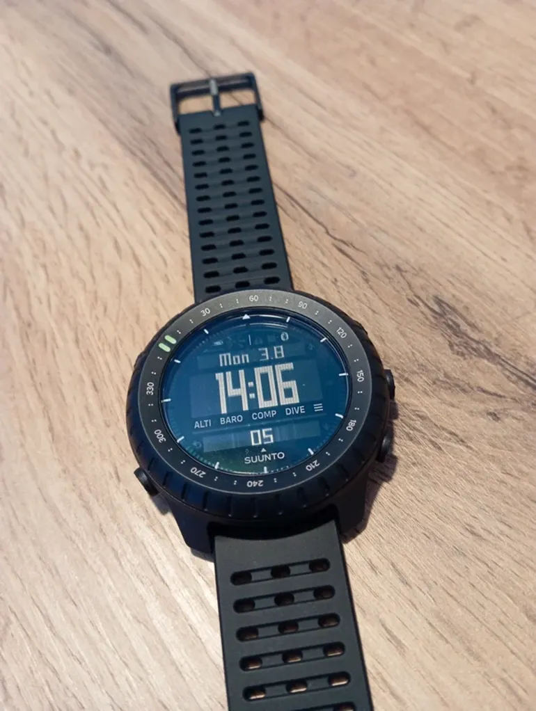Použité Suunto Core 2 All Black bike — obrázek 2 z 9
