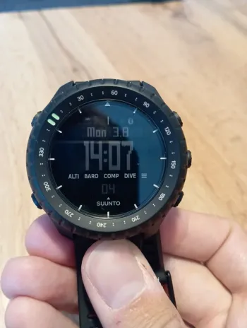 Použité Suunto Core 2 All Black bike — obrázek 8 z 9