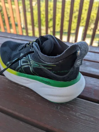 Used Asics Gel-Nimbus 25 bike — image 3 of 5