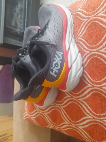 Used Hoka Baskets Running Shoes