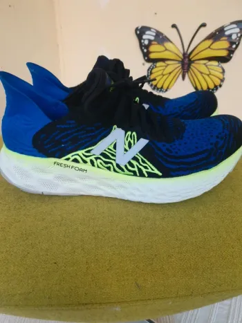 Used New Balance Fresh Foam More v3 Running Shoes