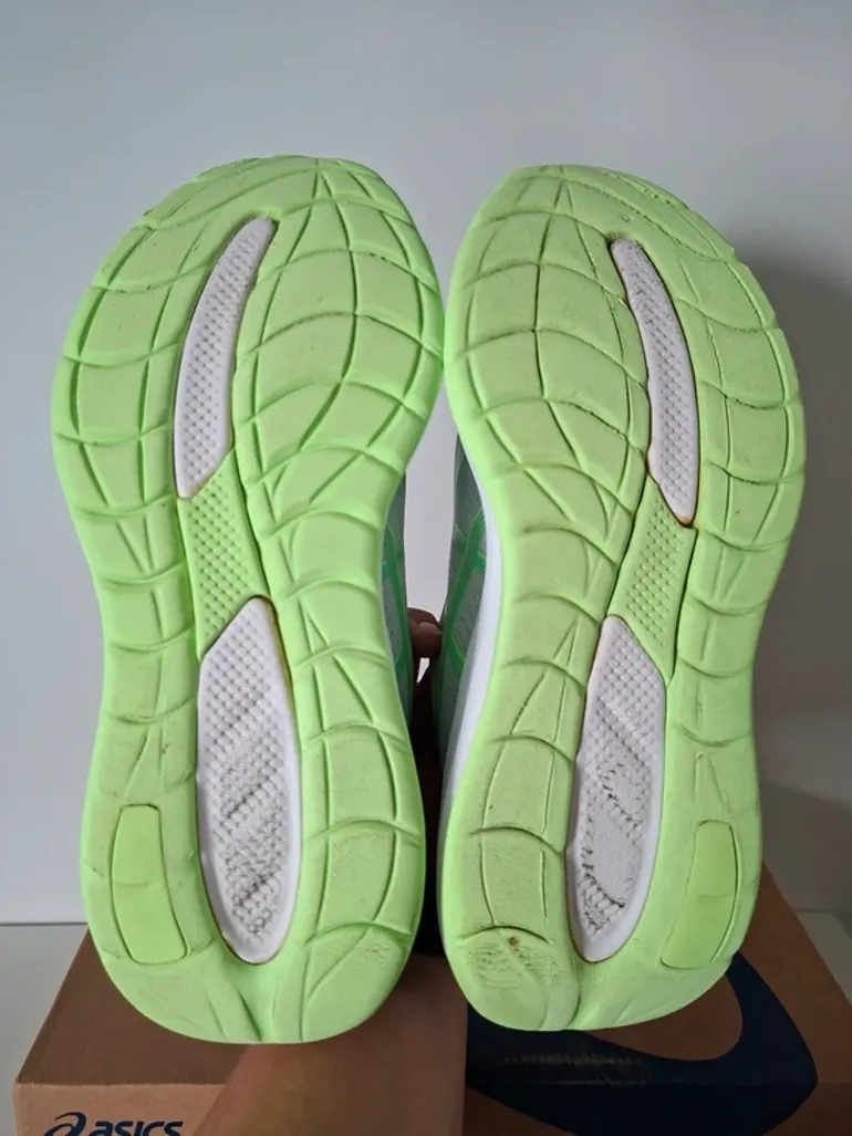 Używany Asics Gel Cumulus 28 bike — zdjęcie 12 z 13