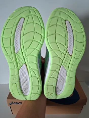 Używany Asics Gel Cumulus 28 bike — zdjęcie 11 z 13