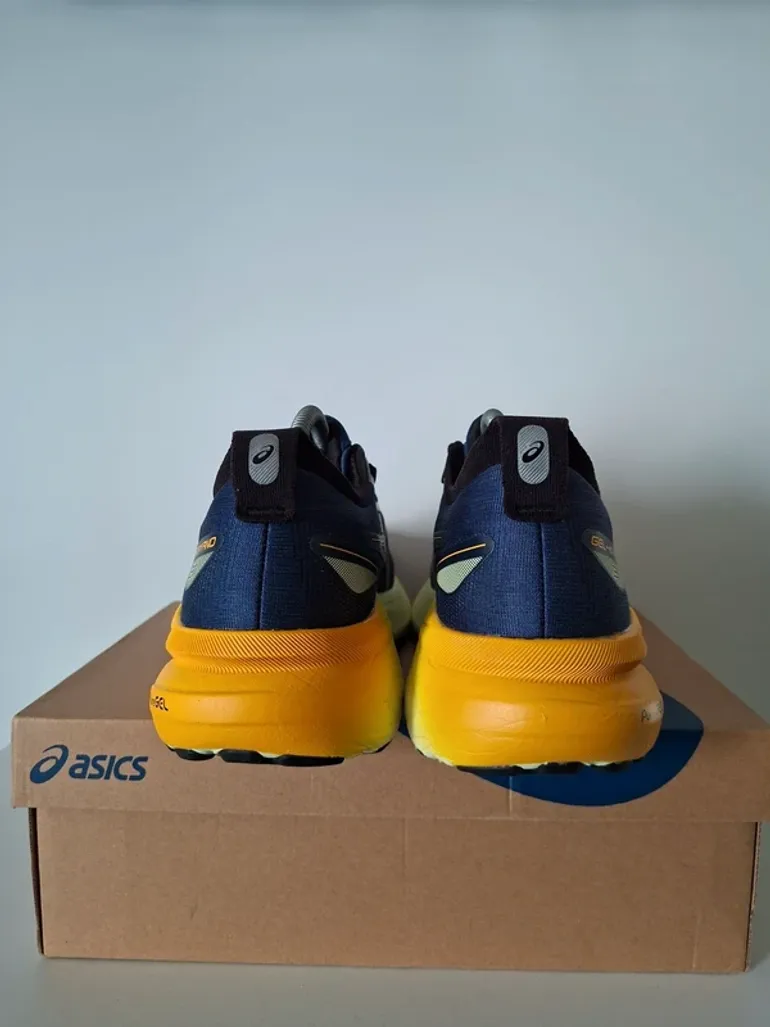 Used Asics Gel Kayano 31 bike — image 10 of 13