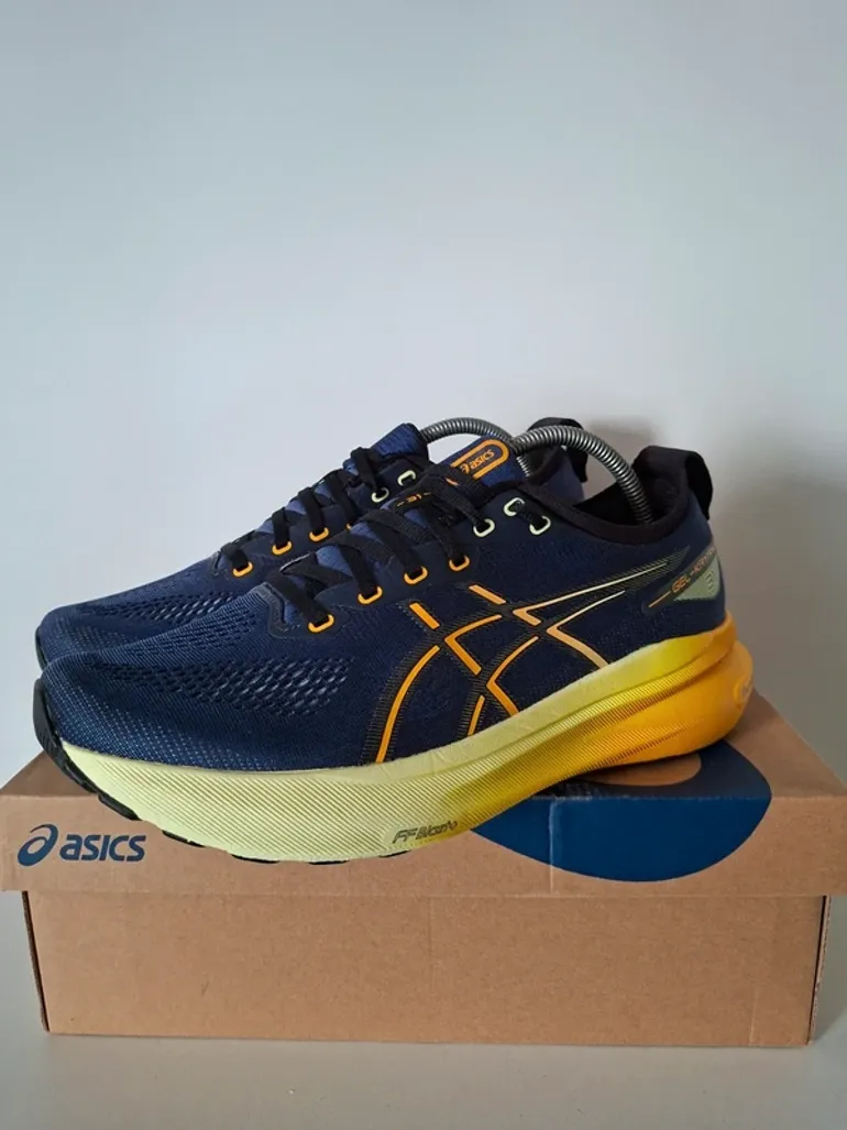 Used Asics Gel Kayano 31 bike — image 5 of 13