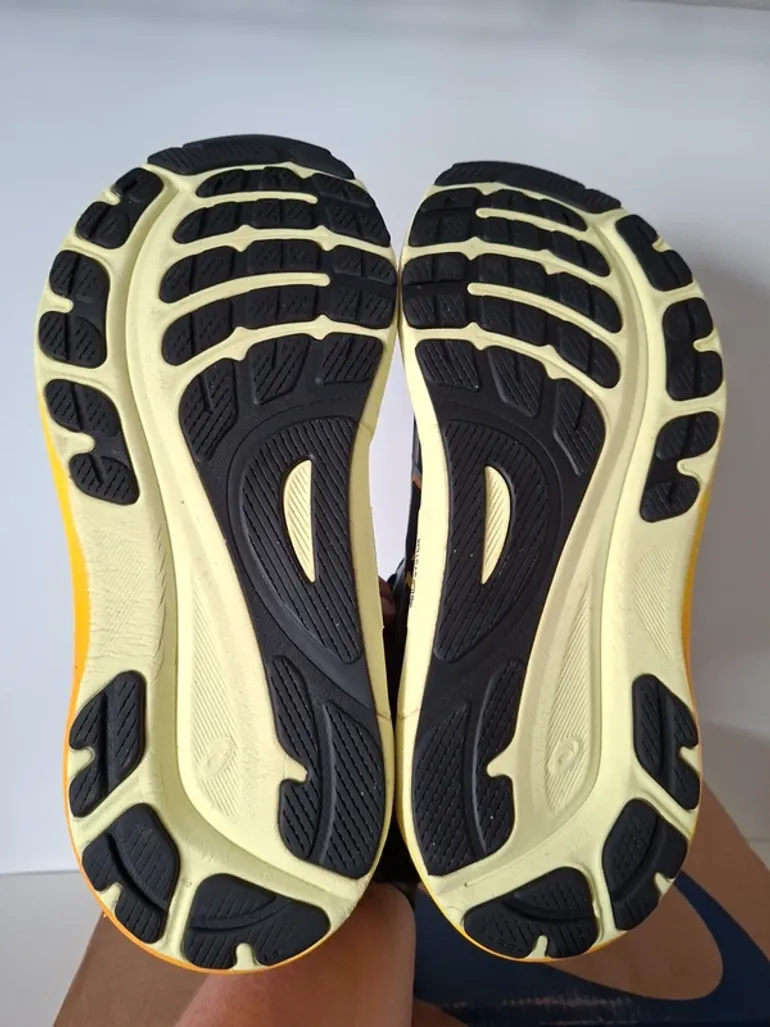 Used Asics Gel Kayano 31 bike — image 11 of 13