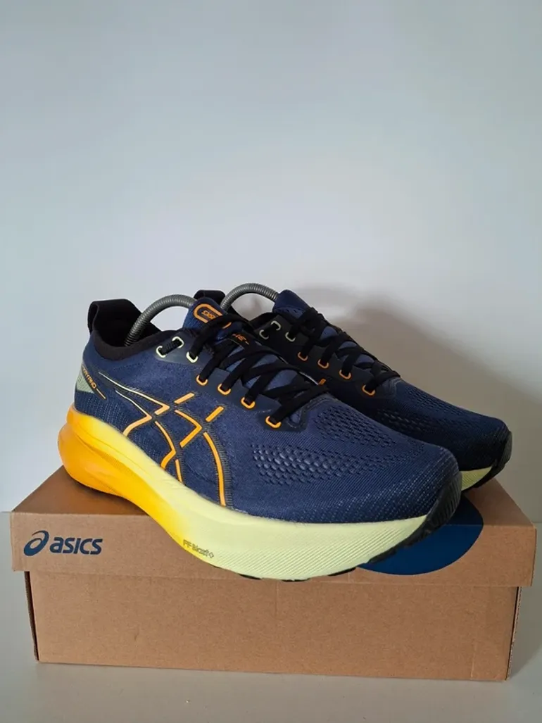 Used Asics Gel Kayano 31 bike — image 4 of 13