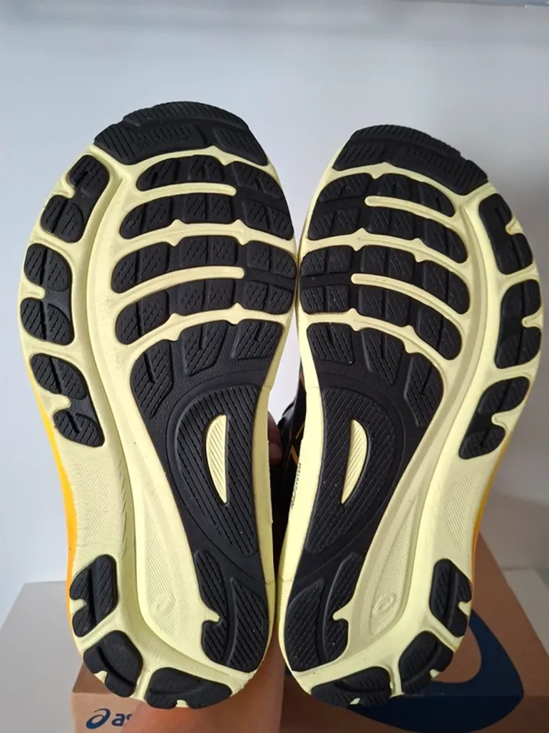 Used Asics Gel Kayano 31 bike — image 12 of 13