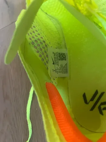 Used Nike Vaporfly bike — image 3 of 6