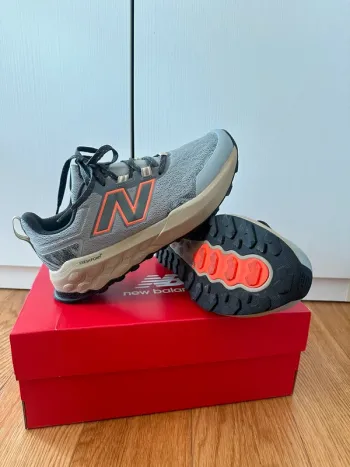 New Balance Garoe V2 bike d'occasion — image 2 sur 5