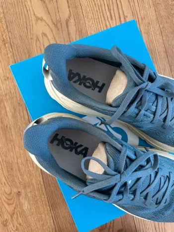 Hoka Challenger 8 bike d'occasion — image 2 sur 4