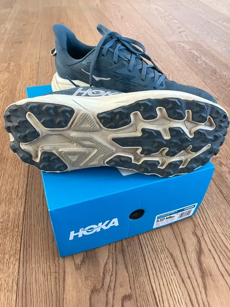 Hoka Challenger 8 bike d'occasion — image 3 sur 4