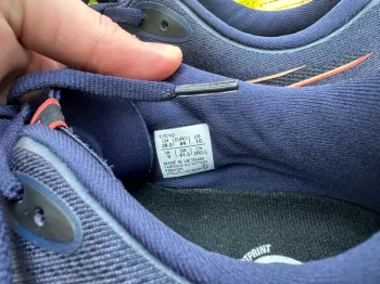 Used Asics Gel Cumulus 27 2025 bike — image 3 of 6