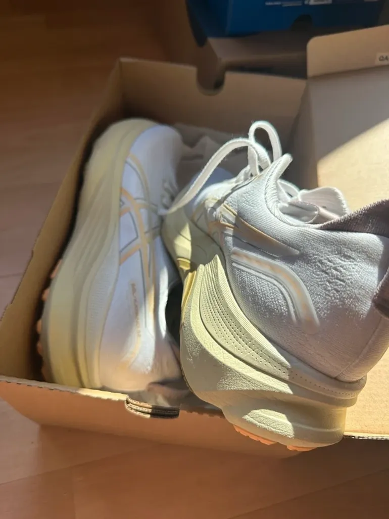 Asics Gel Kayano bike d'occasion — image 3 sur 5