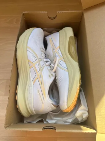 Asics Gel Kayano Running Shoes d'occasion