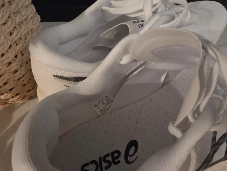Used Asics Magic Speed 4 bike — image 4 of 7