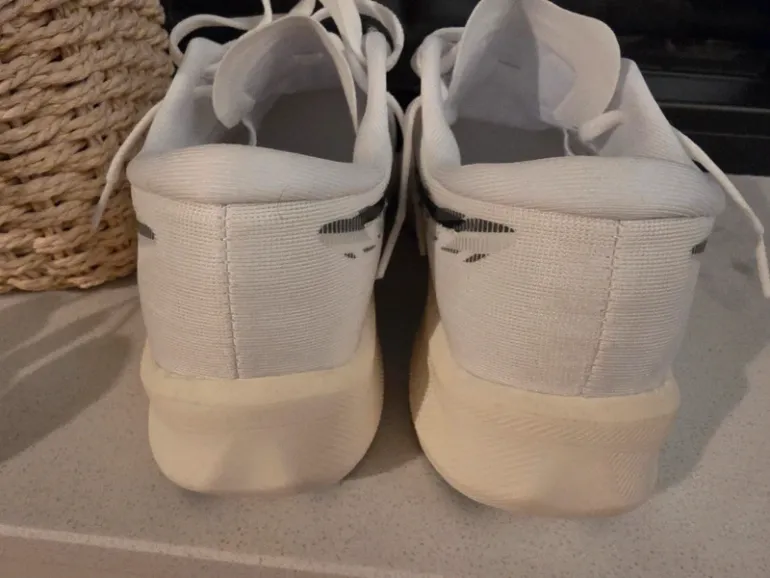 Used Asics Magic Speed 4 bike — image 5 of 7