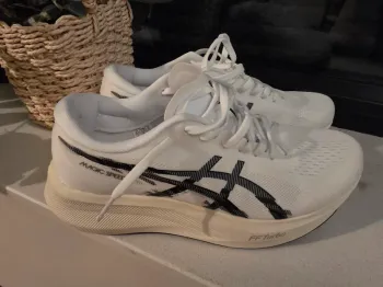 Used Asics Magic Speed 4 Running Shoes