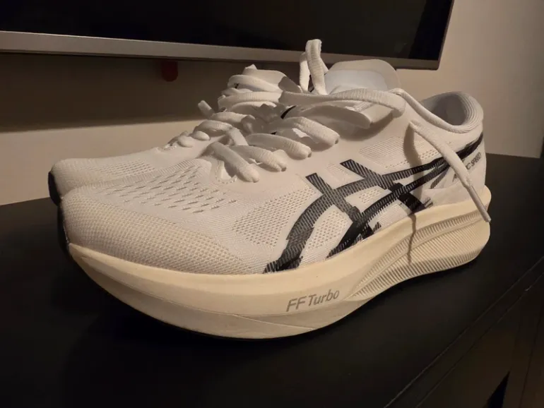 Used Asics Magic Speed 4 bike — image 3 of 7