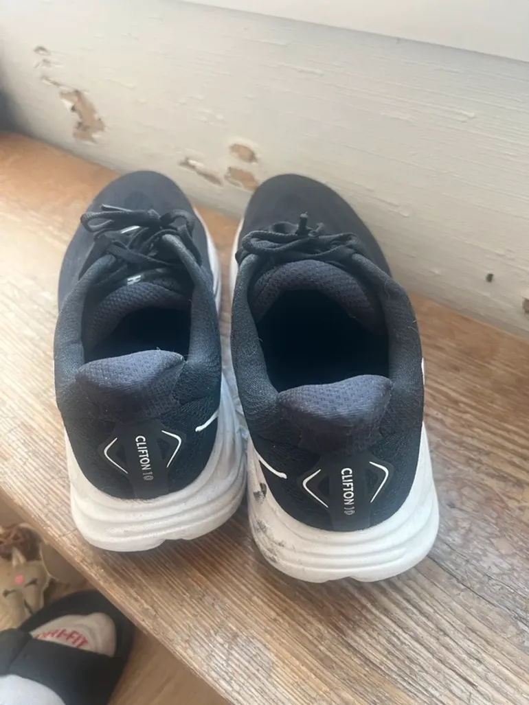Used Hoka Clifton 10 bike — image 2 of 4