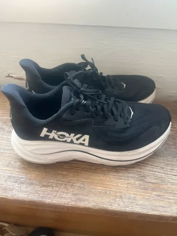 Used Hoka Clifton 10 Running Shoes