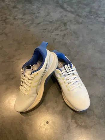 Used Asics Running Shoes Running Shoes