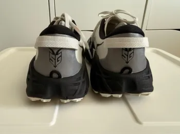 Käytetty Hoka Speedgoat 7 bike — kuva 5 / 8