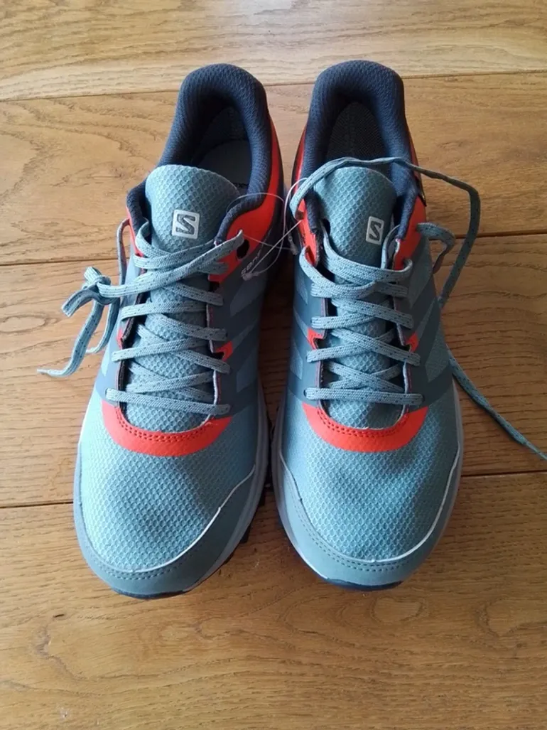 Used Salomon Gore-Tex Trailrunning Shoes bike — image 11 of 15