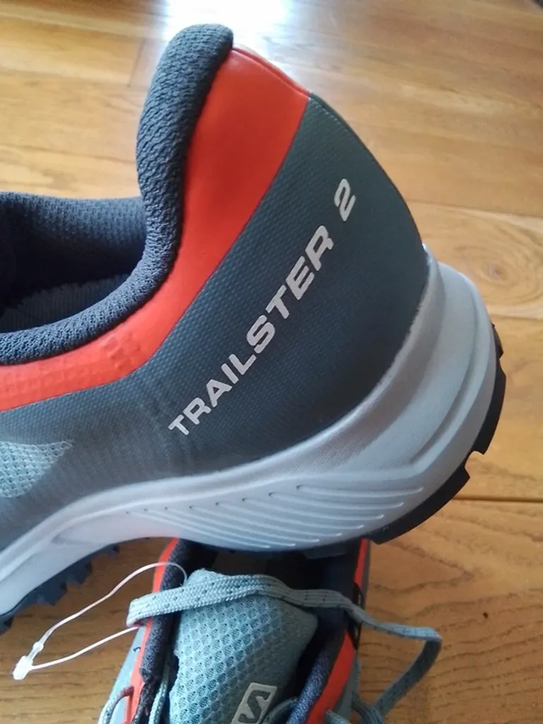 Used Salomon Gore-Tex Trailrunning Shoes bike — image 12 of 15