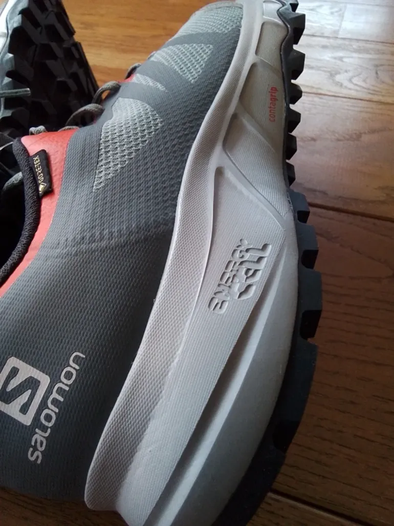 Used Salomon Gore-Tex Trailrunning Shoes bike — image 3 of 15