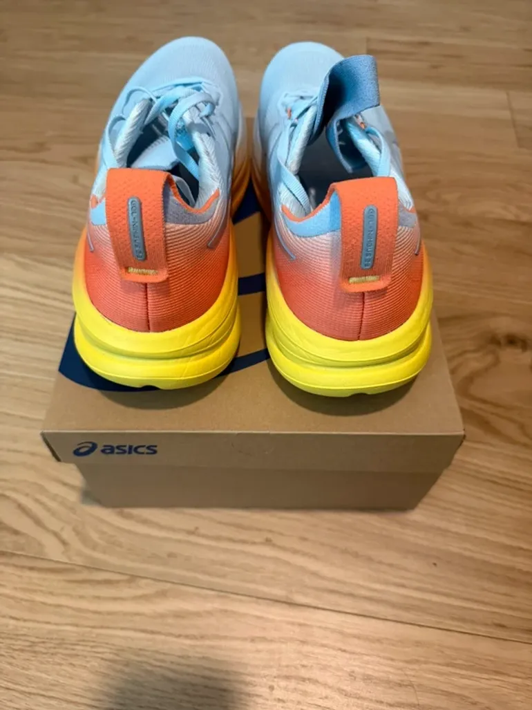 Used Asics Gel-Nimbus 28 bike — image 5 of 8