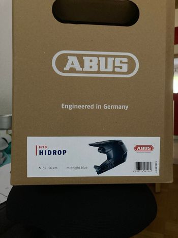Used ABUS HiDrop Helmet 2025 bike — image 3 of 4