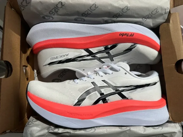Used Asics Magic Speed 4 bike — image 6 of 7