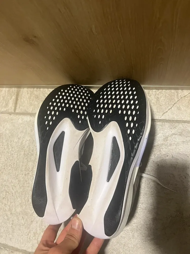 Used Asics Magic Speed 5 bike — image 5 of 5