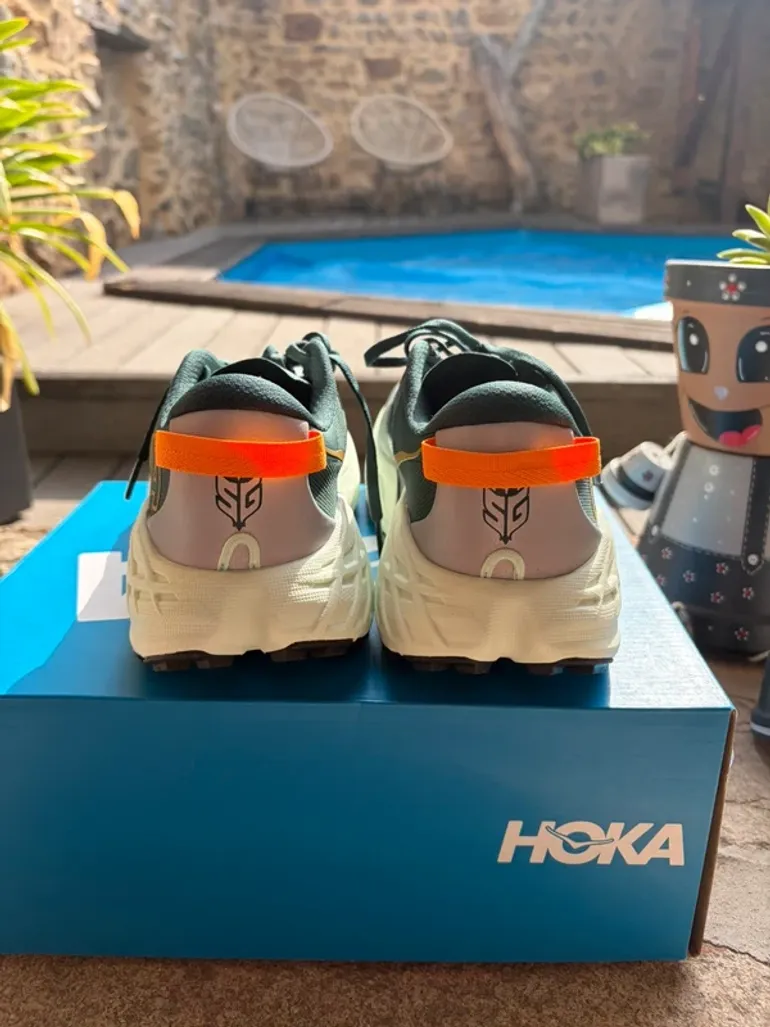 Tweedehands Hoka Speedgoat 7 bike — afbeelding 5 van 6
