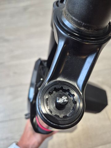 Brugt RockShox SID Ultimate Race Day 2024 bike — billede 8 af 13