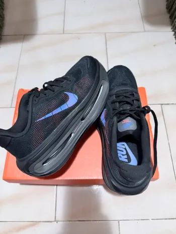 Premium Vomero Running Shoes d'occasion