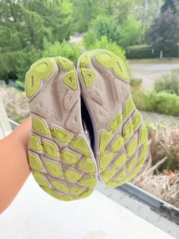 Hoka Clifton 9 bike d'occasion — image 4 sur 5