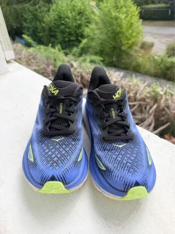 Hoka Clifton 9 bike d'occasion — image 3 sur 5