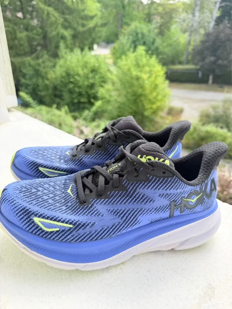 Hoka Clifton 9 bike d'occasion — image 2 sur 5